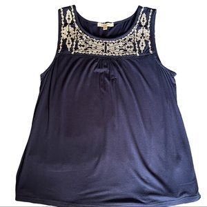 Skies Are Blue MP sleeveless blouse embroidered detail excellent condition